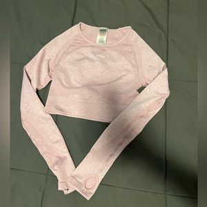 SMALL PURPLE GYM-SHARK CROP TOP